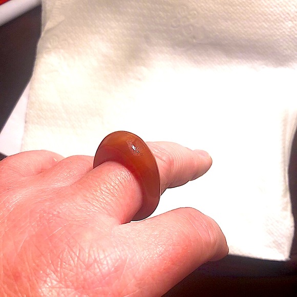 Dome shaped Natural stone large ring - Picture 3 of 4